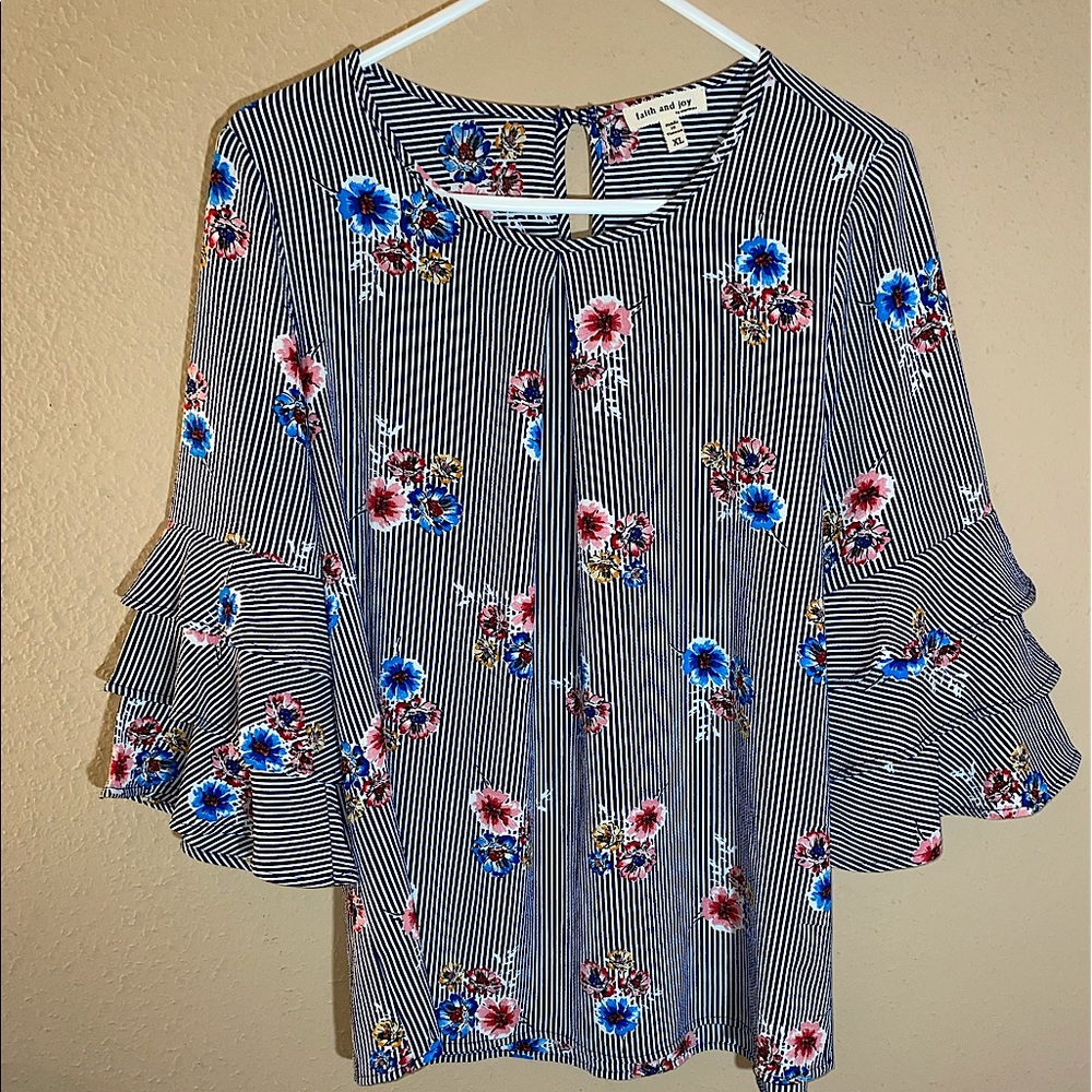 Floral top